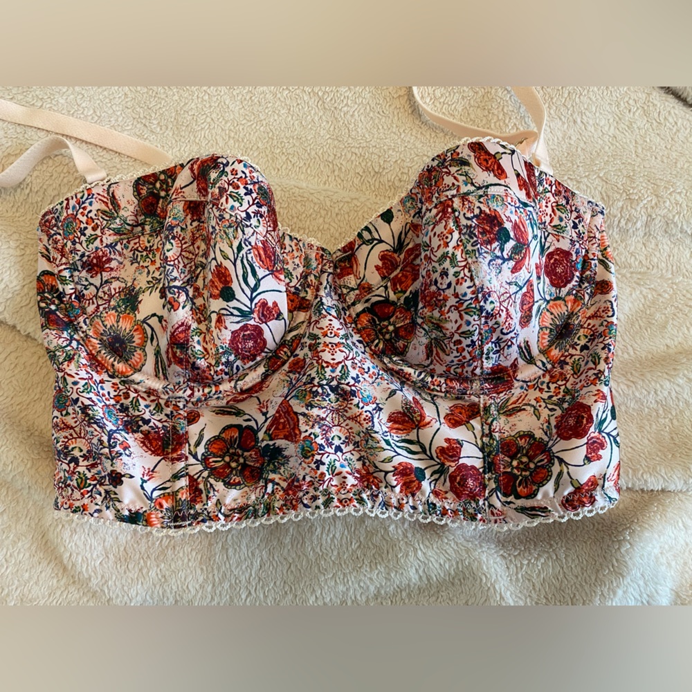 Women’s Victoria’s Secret Dream Angels Corset Bra, size 32C